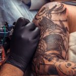 Poti sa faci cancer de la tatuaje?