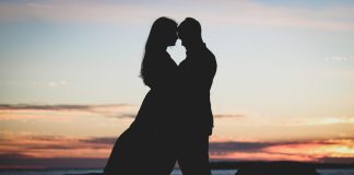 Cum sa imbratisezi tehnologia fara a condamna omenirea la distrugere